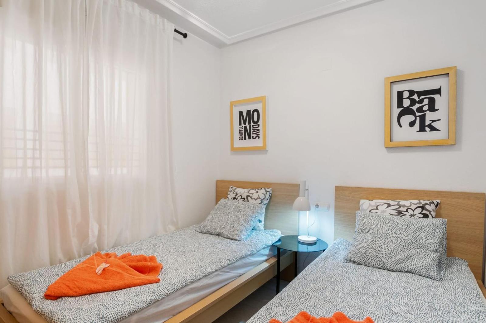 Nice Modern 2 Bed Apartment In Torrievieja Torrevieja Ngoại thất bức ảnh